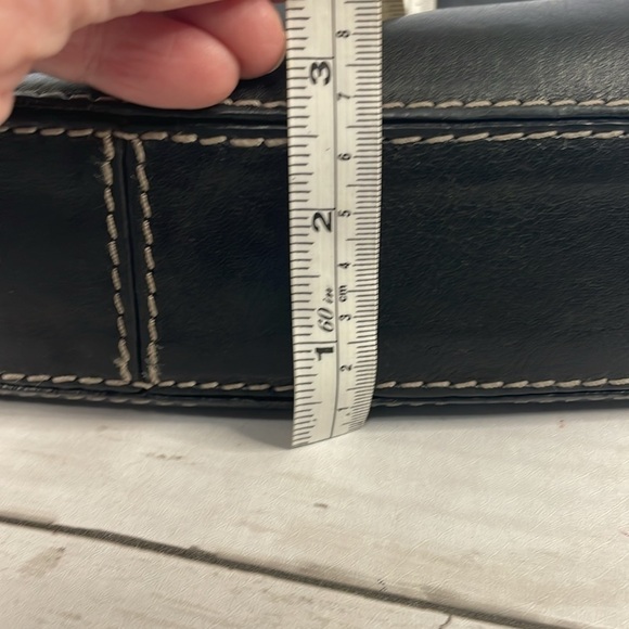 Michael Kors Black Leather Shoulder Bag w/White Contrast Stitching - Picture 10 of 14